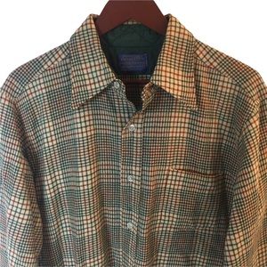 Vintage Pendleton 100% Wool Shirt Size Large Button Down Plaid Pocket